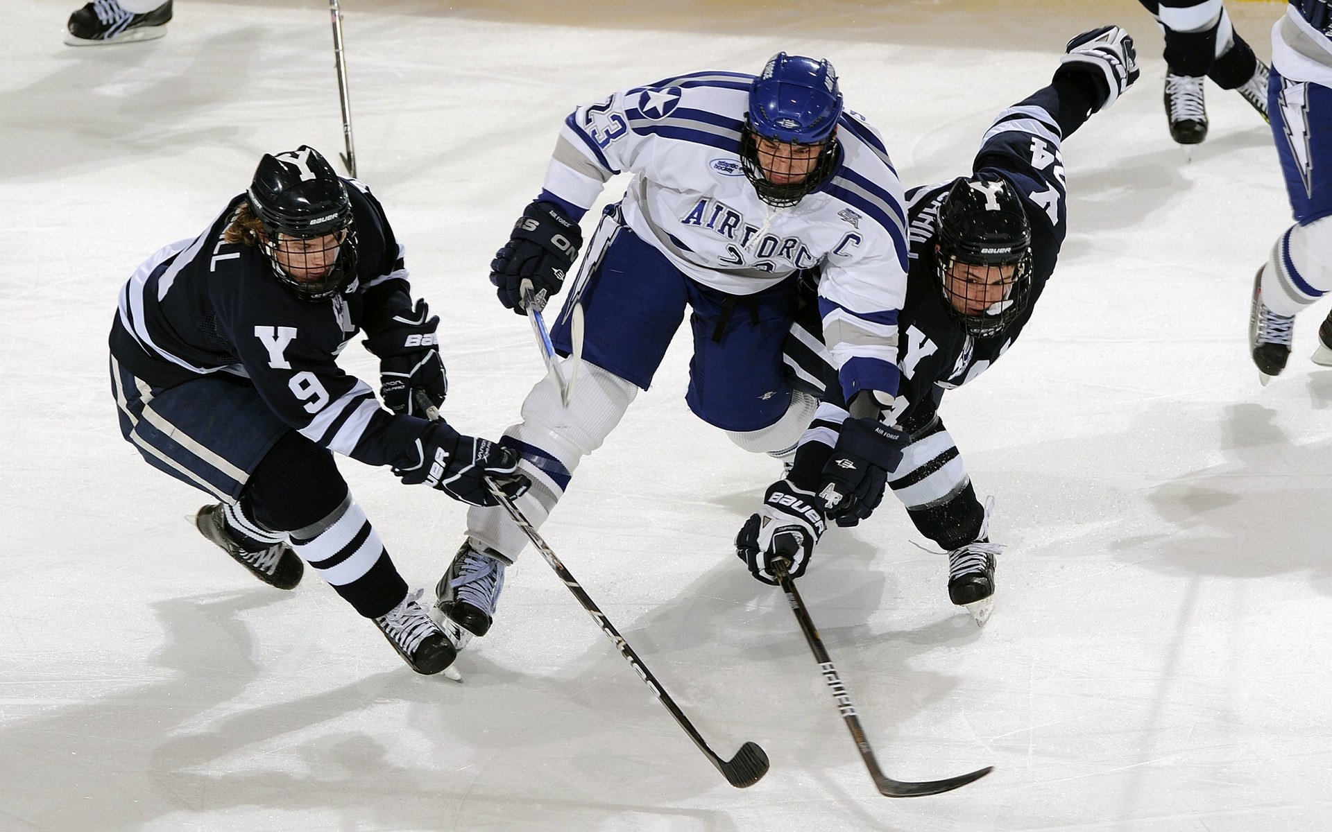 米兰app-青少年体育训练体系完善,青少年体能训练体系